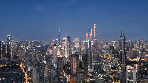 重庆旅游攻略 2026：第一次到重庆怎么玩、住哪里、吃什么及景点规划